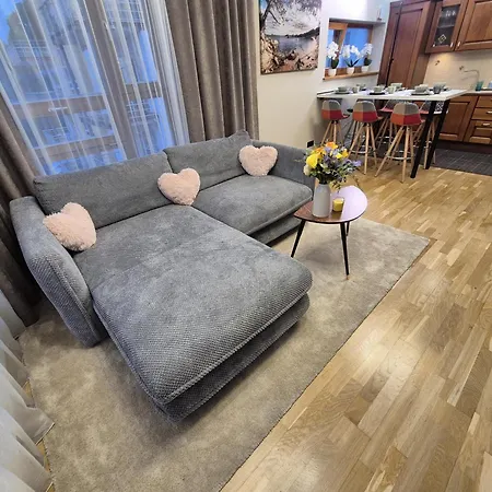 Modern Comfort - Free Parking, Self Check-in, Lift, Balcony Apartment Riga